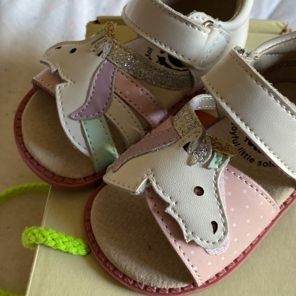 NEW in box! Livie & Luca unicorn sandals - Picture 3 of 3